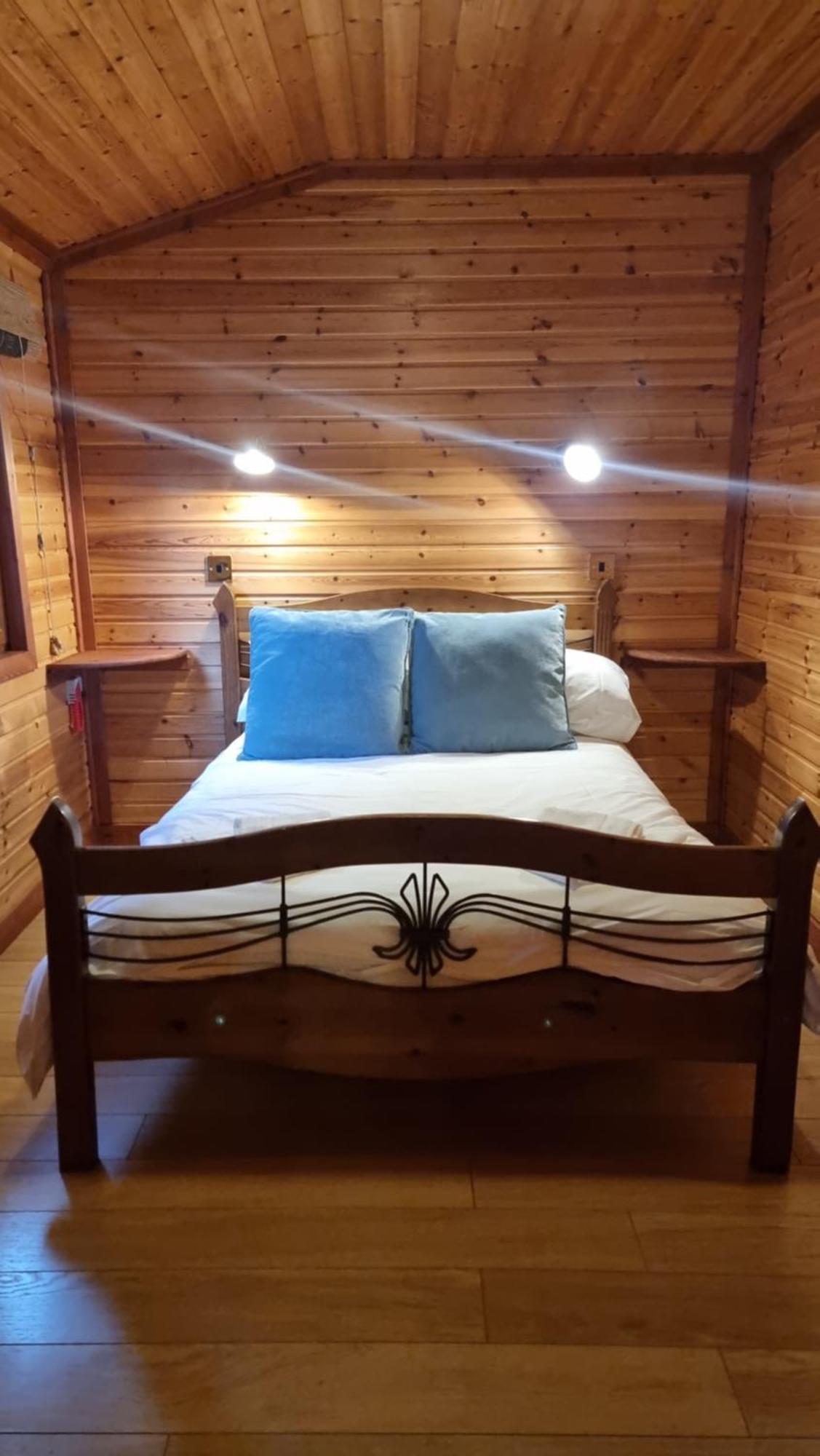 Cairngorm Lodges Aboyne Ngoại thất bức ảnh
