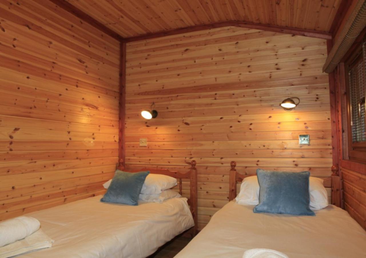 Cairngorm Lodges Aboyne Ngoại thất bức ảnh